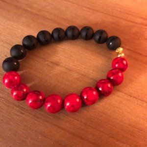 Onyx & Red Magnesite 10mm Bead Bracelet